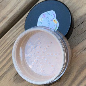 OSP Cosmetics Mineral Foundation Loose Powder in Mineral Sand